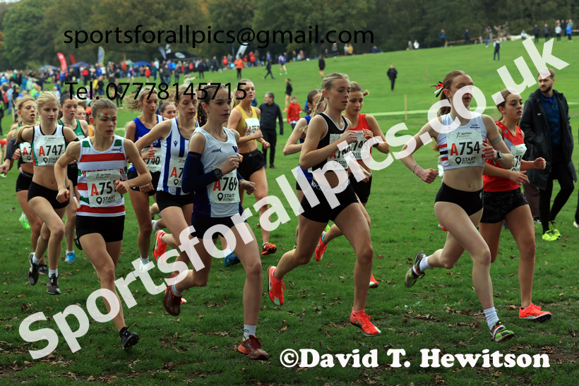 Womens Under-17s relay, 2025 Northern Cross Country Relays, Graves Park, Sheffield. Photo: David T. Hewitson/Sports for All Pics